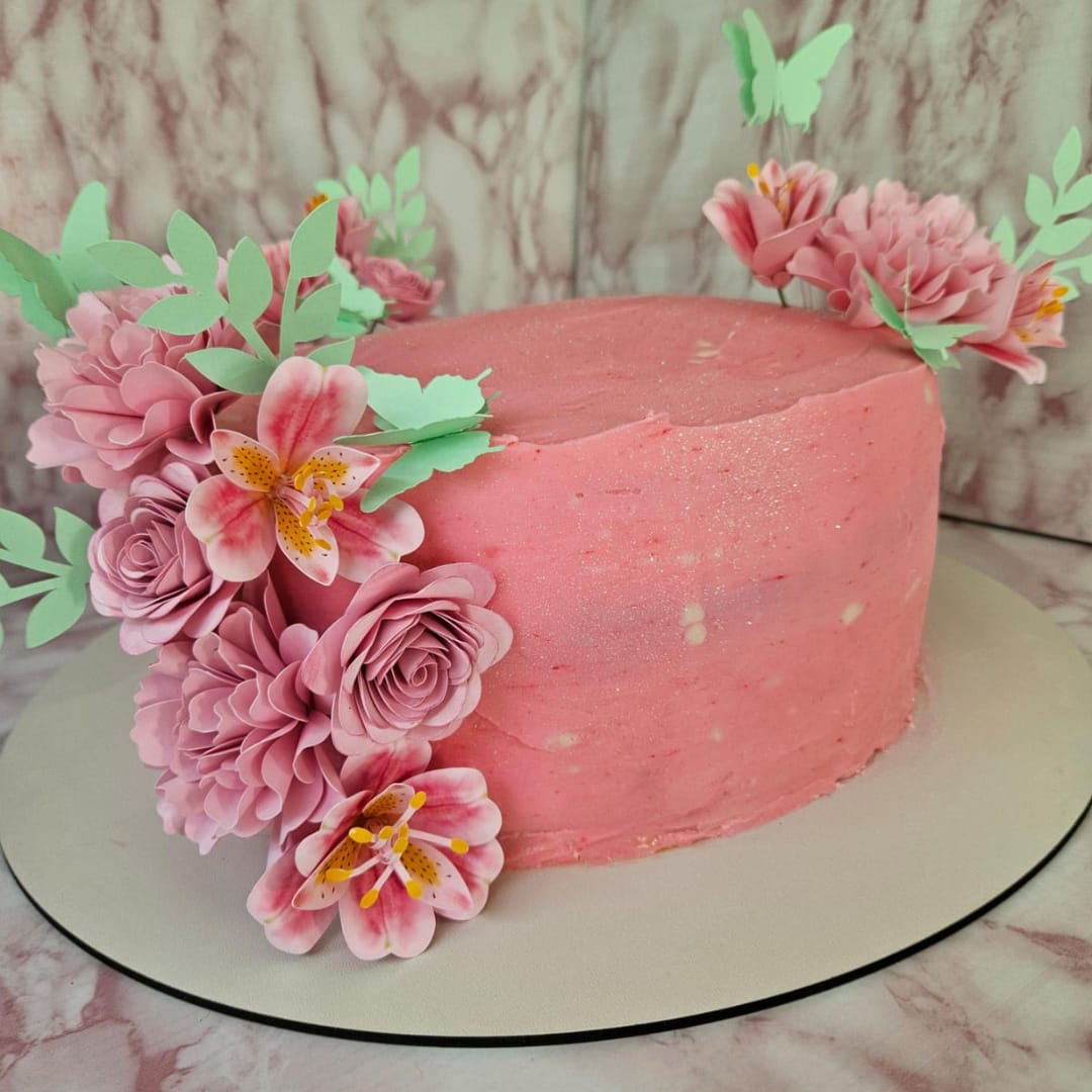 Catálogo online da Nat Docinhos com variedade de doces e bolos